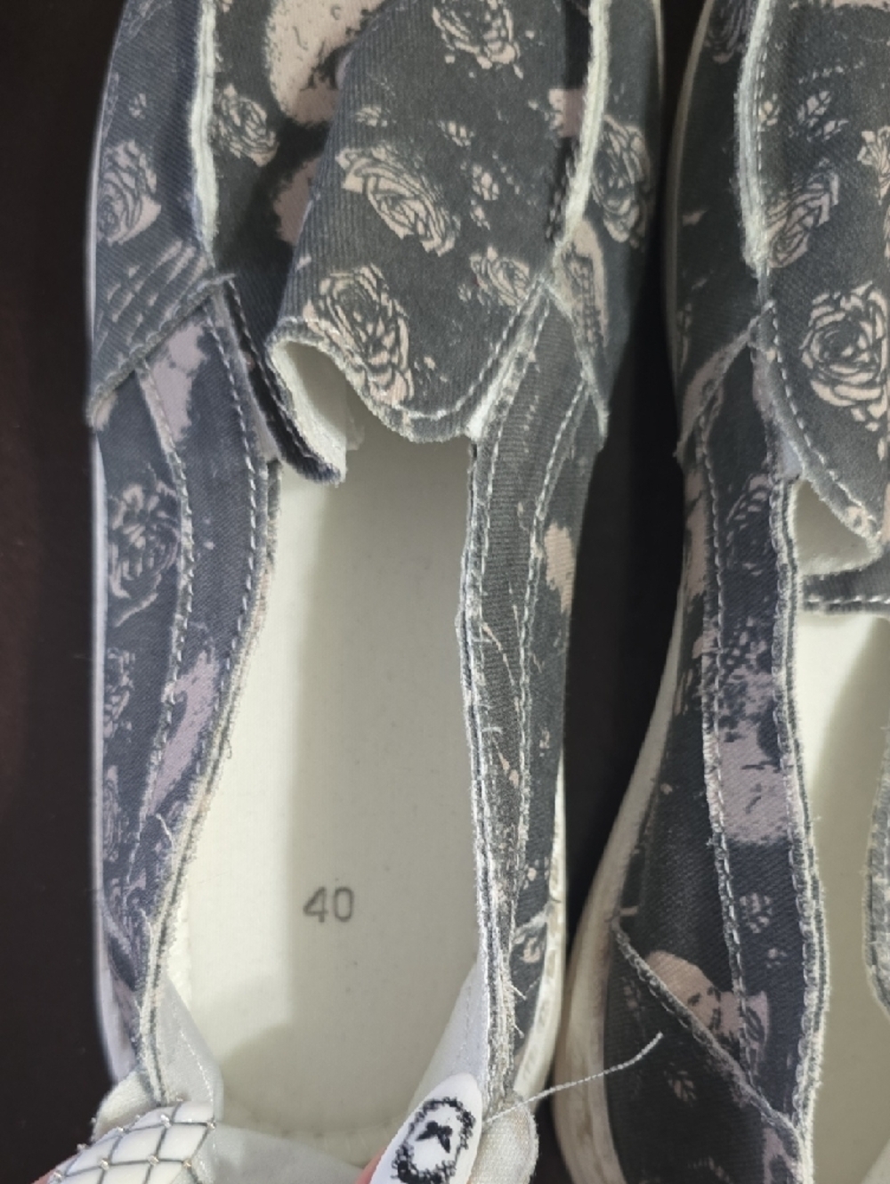 Floral Skull Canvas Womens Shoes with Skull & Rose Print Black & White - Picture 4 of 4